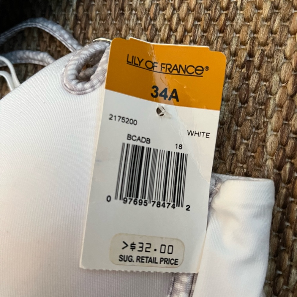 Lily of France Black and White Women's Bras Set NWT 32A - Picture 3 of 9